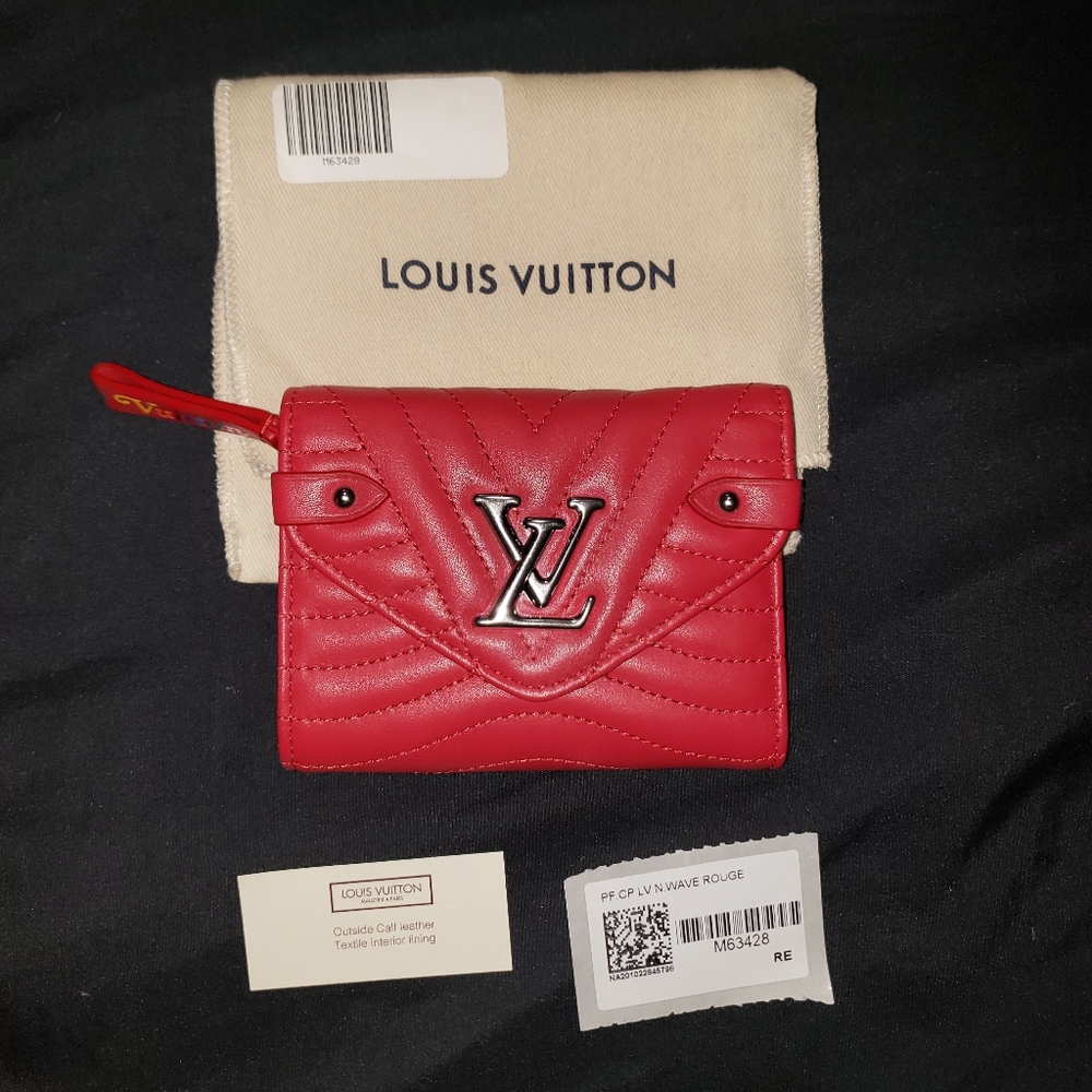 Louis Vuitton New wave wallet